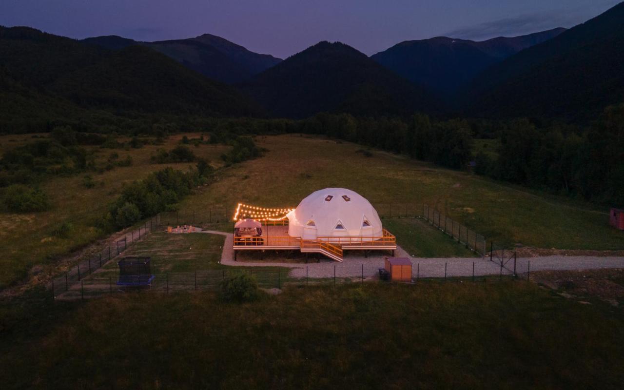 Вілла The Dome Breaza Екстер'єр фото